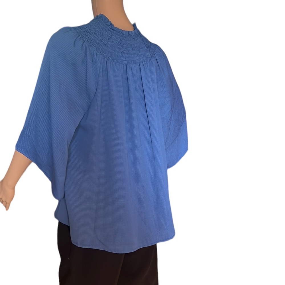 Blue top - Picture 4 of 9
